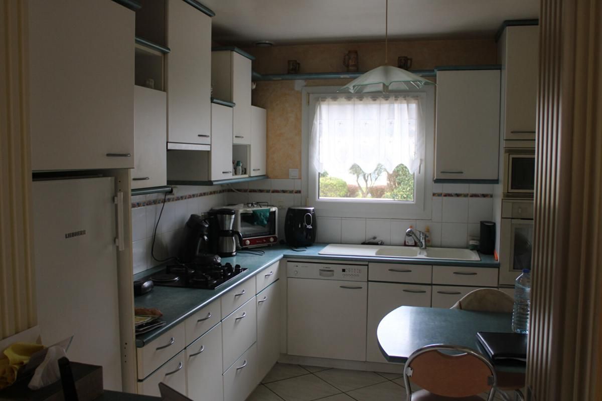 LOUDEAC Maison Plouguenast Langast 8 pièce(s) 4 CHAMBRES 127 m2 TERRAIN 750M² 2