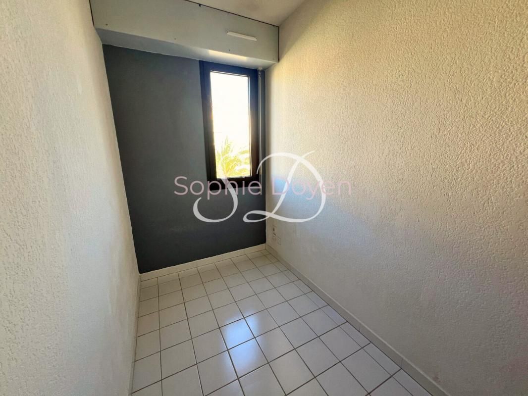 ARGELES-SUR-MER Appartement Argeles Sur Mer  T2 cabine - 37 m² + loggia + parking 4