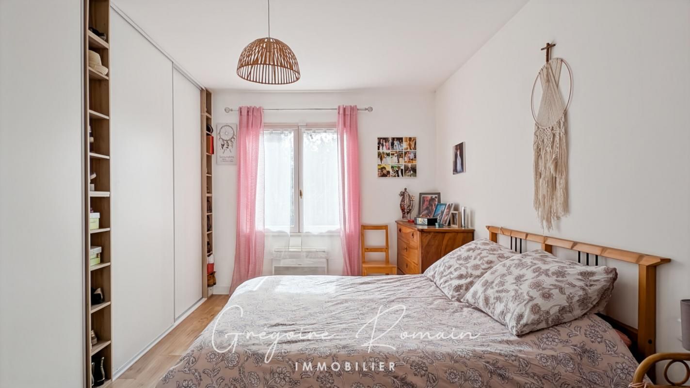 SAINT-CHAMAS Maison Saint Chamas 4 pièces 130 m2 4