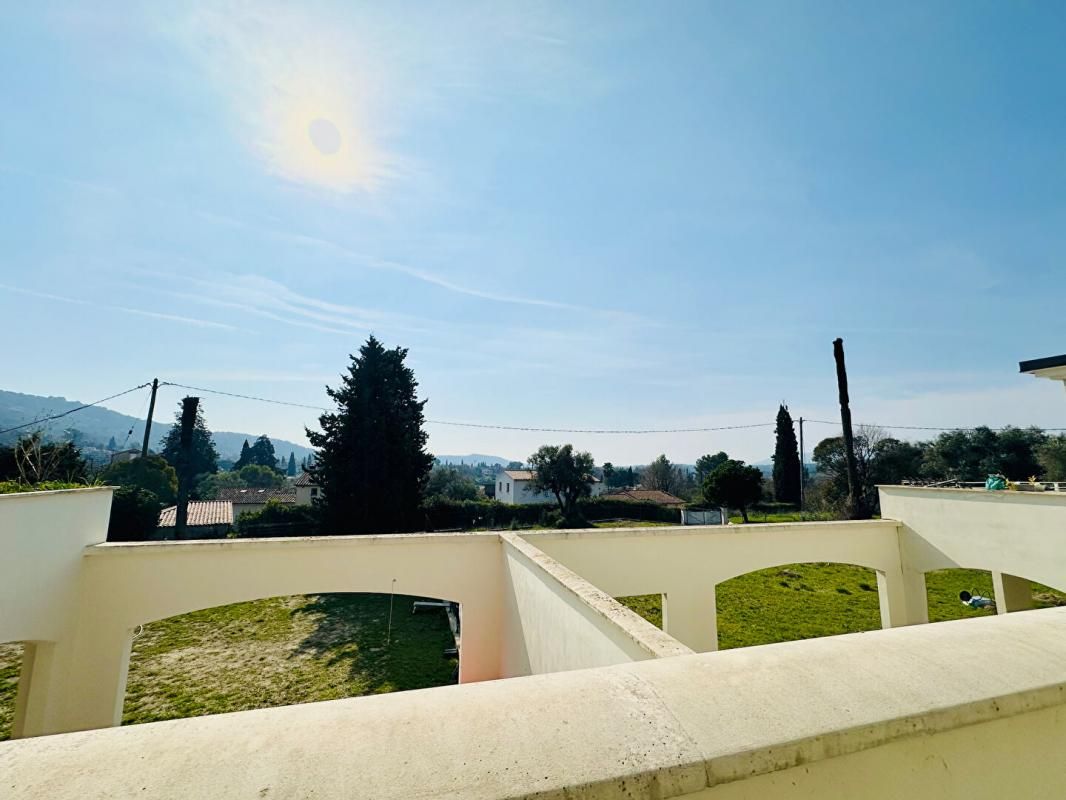 MOUANS-SARTOUX Appartement rénové Mouans Sartoux 2 pièces 38.83m2, parking + cave 4