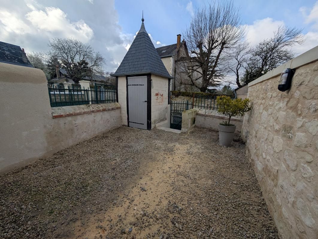 A LOUER - Maison 3 pièces (2 chambres) - 37420 HUISMES
