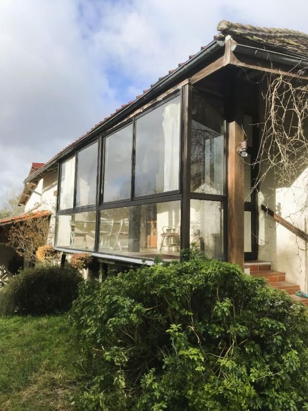 TOCANE-SAINT-APRE Propriété d'agrément à l'abri, au coeur de 40 Ha de terres 4