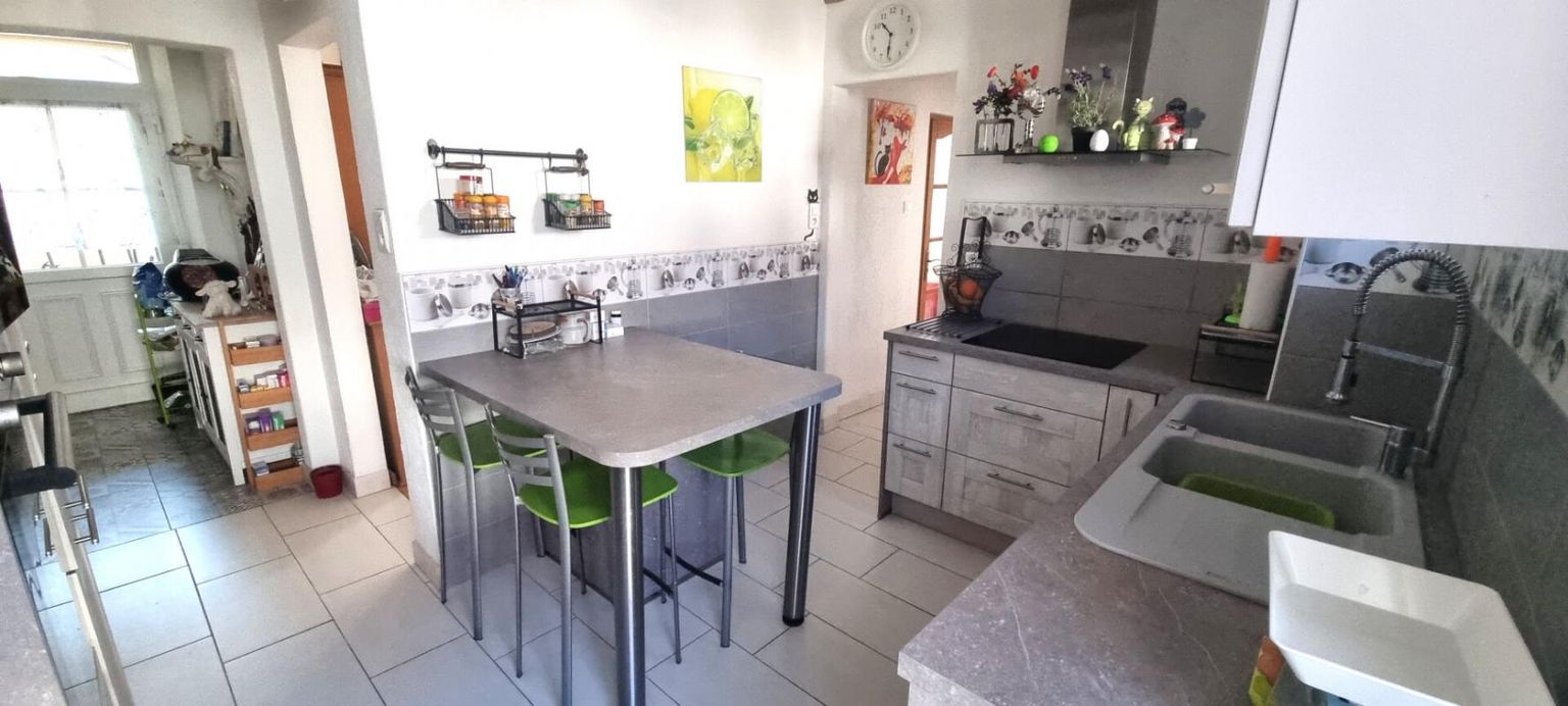GRANDE MAISON MITOYENNE - 146 m2 - CLASSE : C