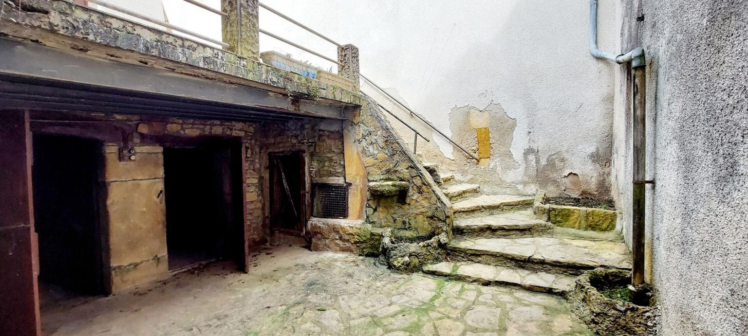 SAINT-CYR-AU-MONT-D'OR Maison de village St-Cyr au Mont d'Or 4 pièce(s) 76.46 m2 2