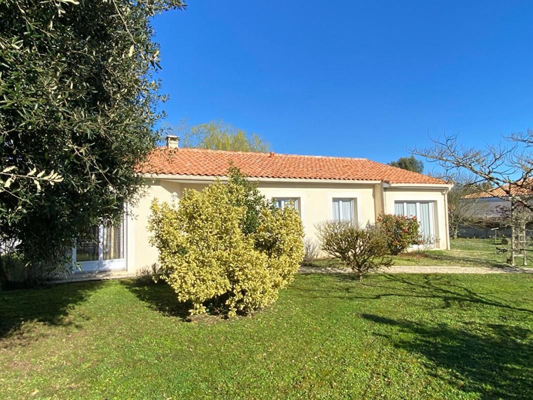MAISON PLAIN PIED - 5 PIÈCES - 125 M² - 44680 SAINTE PAZANNE  BUDGET 339 560  HAI
