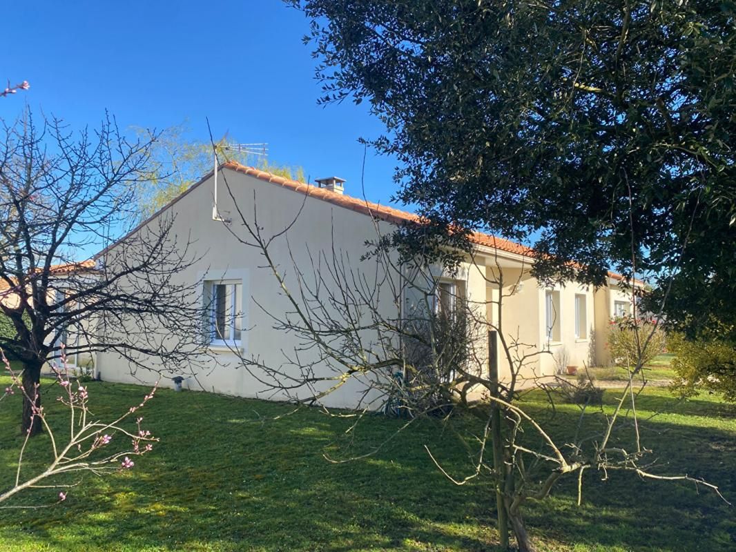 SAINTE-PAZANNE MAISON PLAIN PIED - 5 PIÈCES - 125 M² - 44680 SAINTE PAZANNE BUDGET 339 560 HAI 4