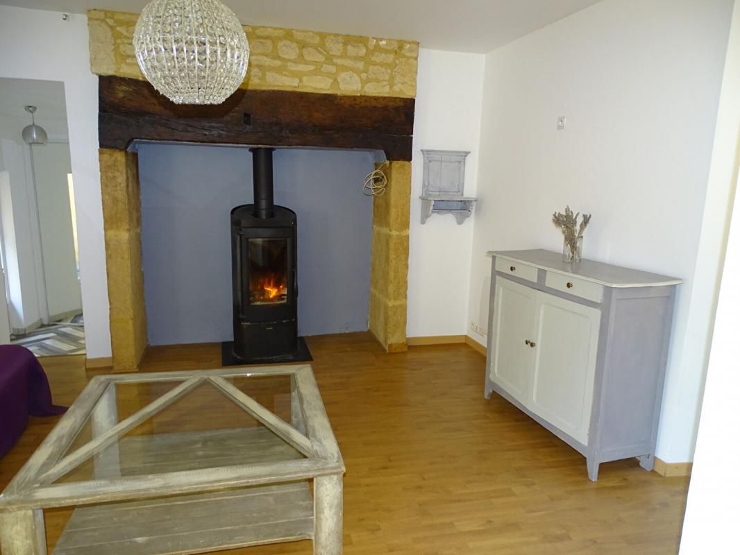 AURIAC-DU-PERIGORD Maison Auriac Du Perigord 5 pièce(s) 91 m2 2