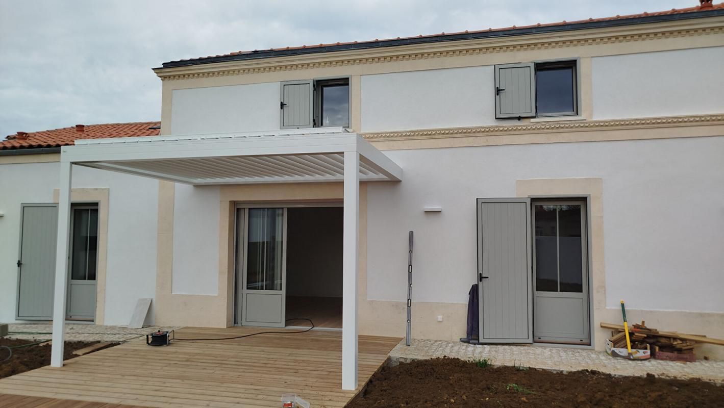 Maison Saint Laurent De La Pree 6 pièce(s) 162 m2