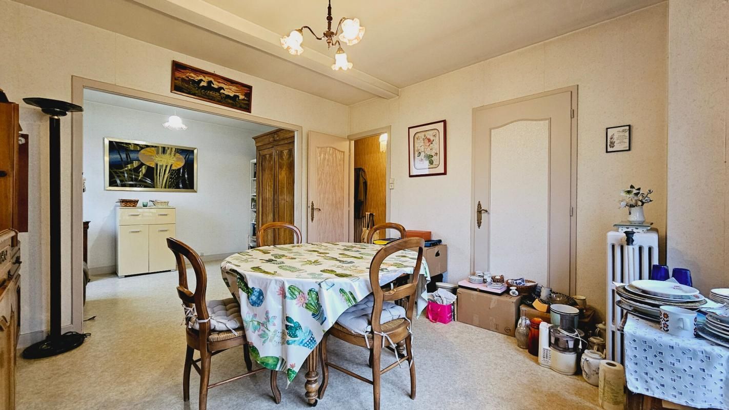 BOURGES BOURGES MAISON DE 72M² 3 PIECES SOUS SOL JARDIN 2