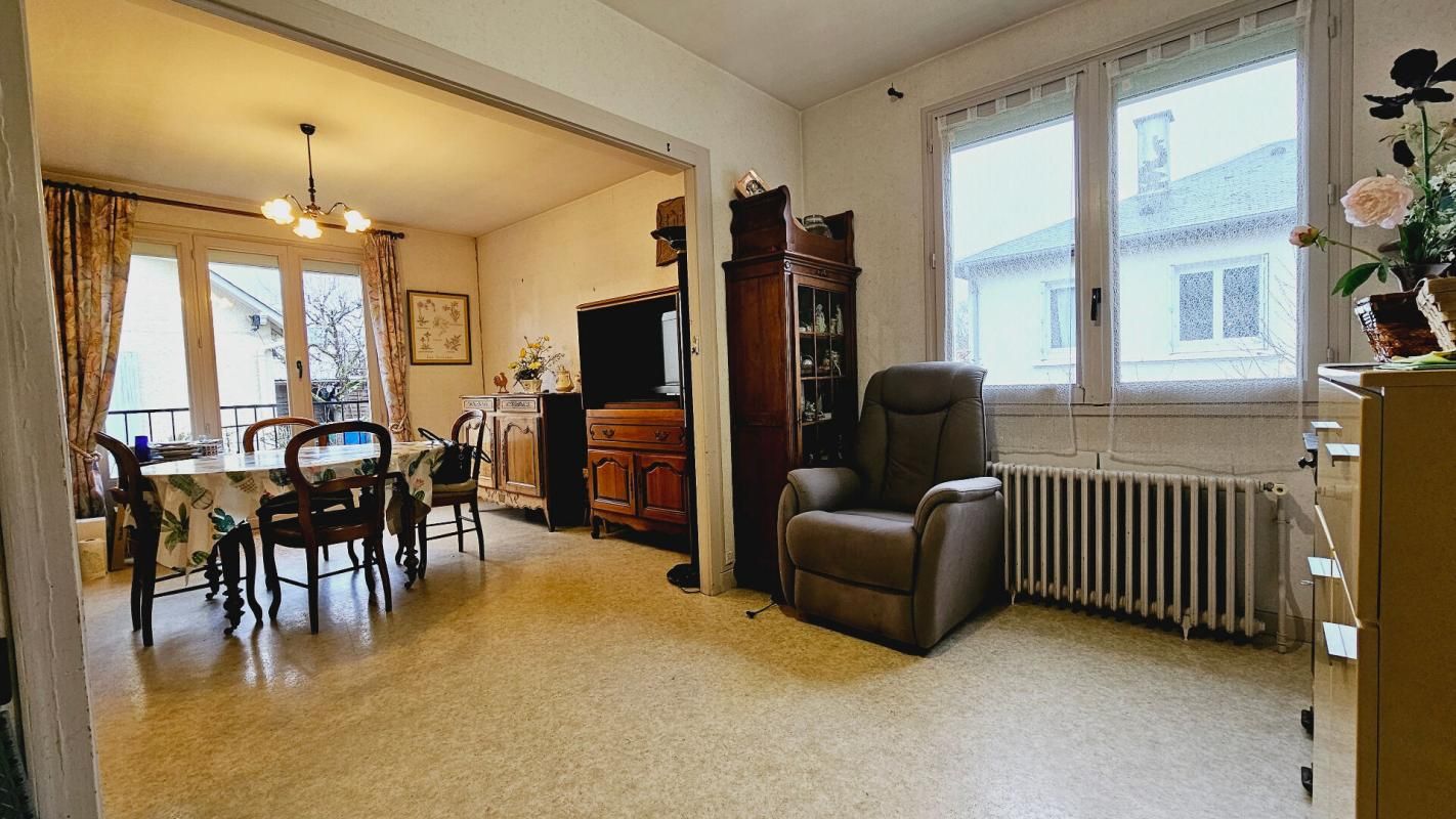 BOURGES BOURGES MAISON DE 72M² 3 PIECES SOUS SOL JARDIN 4