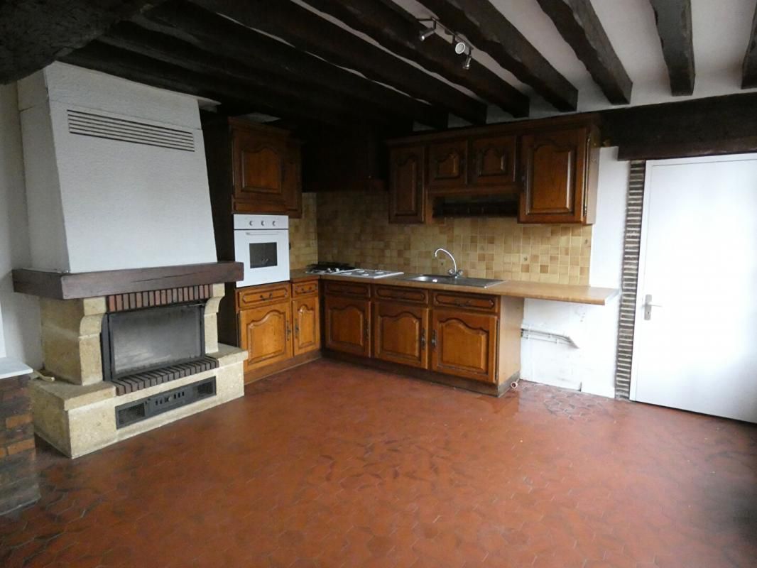 SAINT-LUBIN-DES-JONCHERETS Maison de ville (68 m²) 3