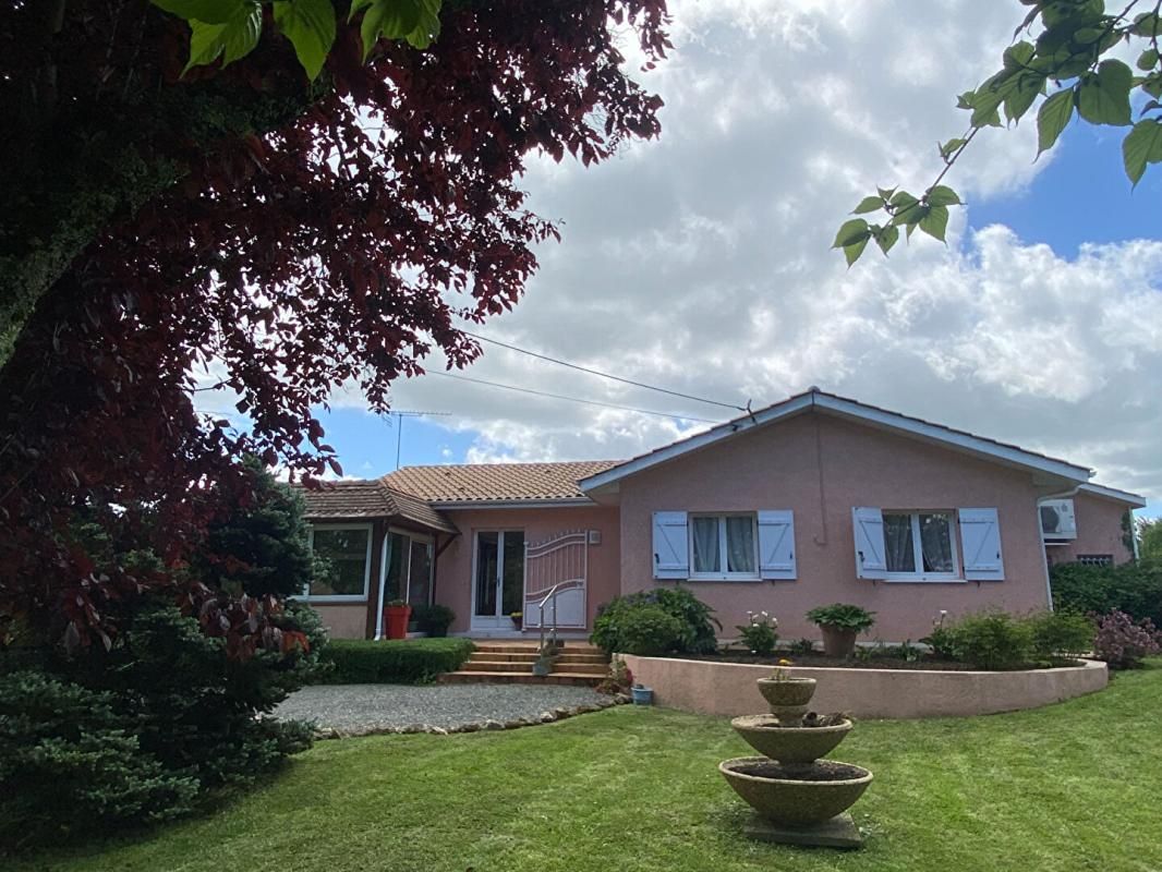 Agréable et lumineuse maison à Saint Aubin De Branne 142 m2