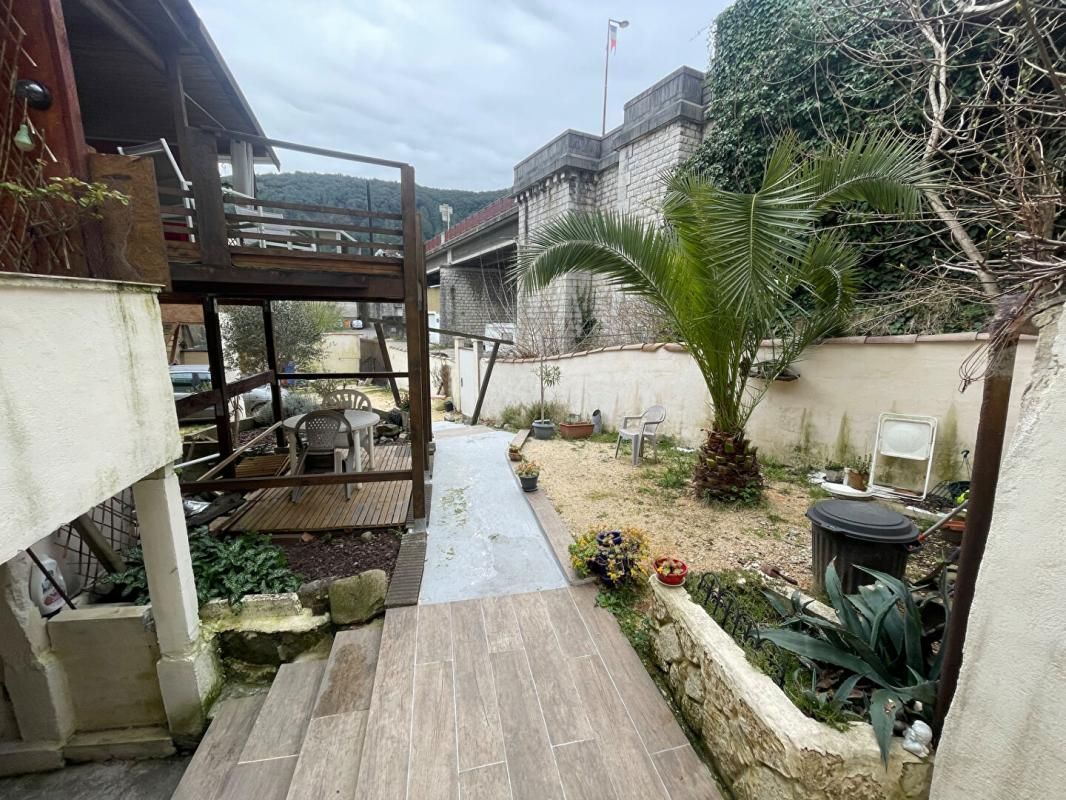 LA GRAND-COMBE AU COEUR DE LA VILLE, MAISON AVEC 2 APPARTEMENTS 2