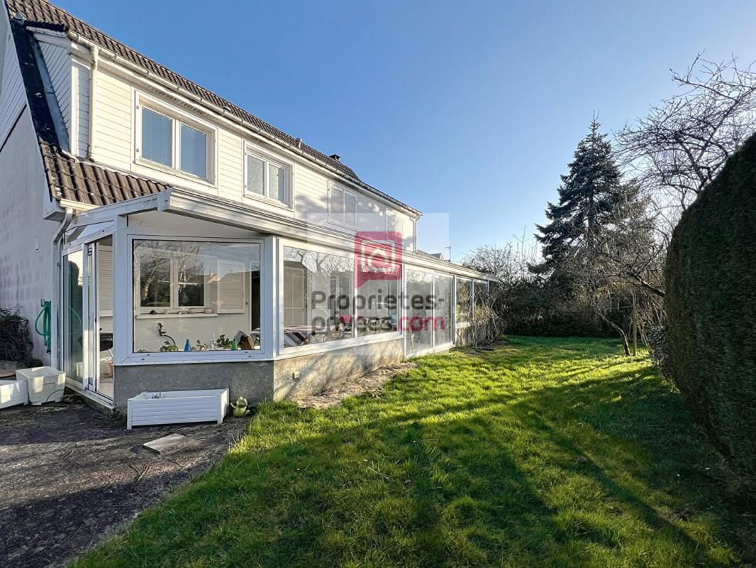 LE PERRAY-EN-YVELINES Maison Le Perray En Yvelines 4 chambres et 1 garage 4