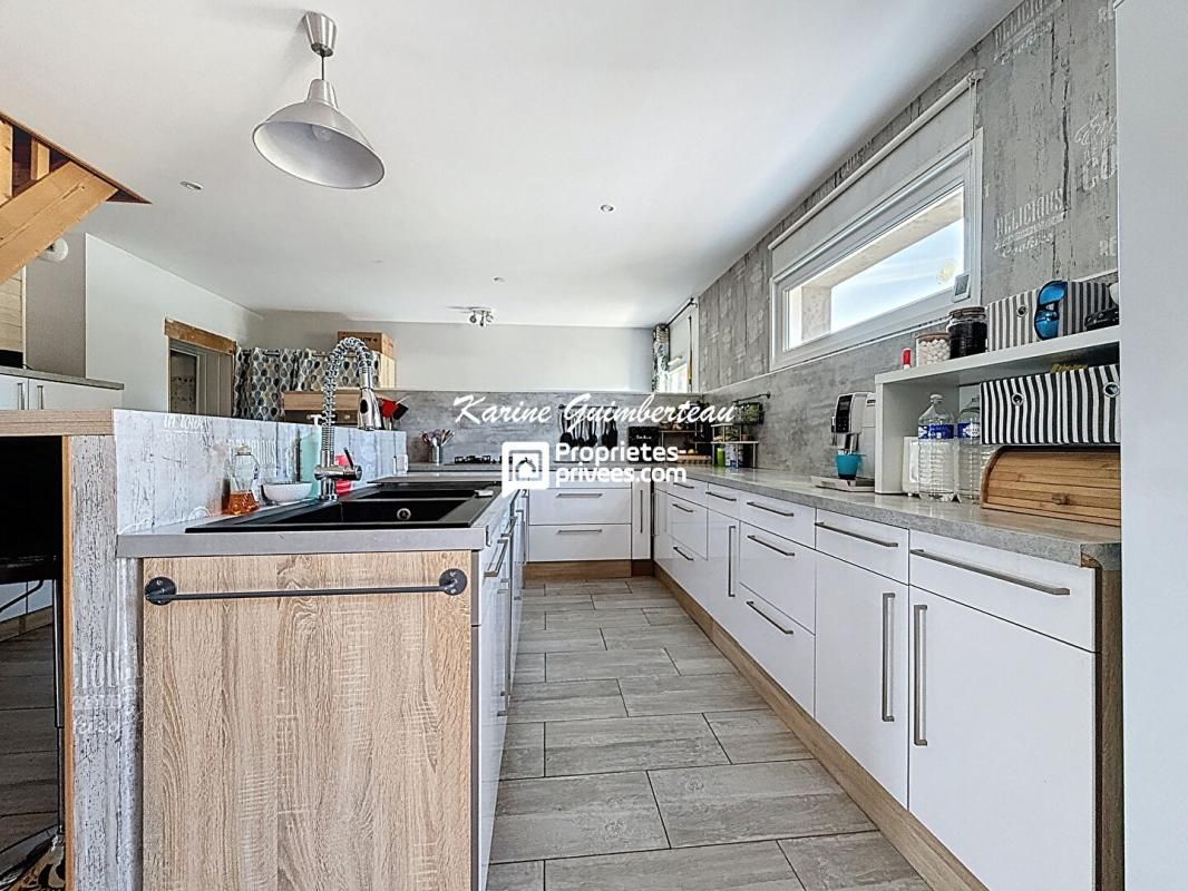 SAINT-DENIS-DE-PILE Maison en pierre 182 m² + jardin St Denis de Pile 3