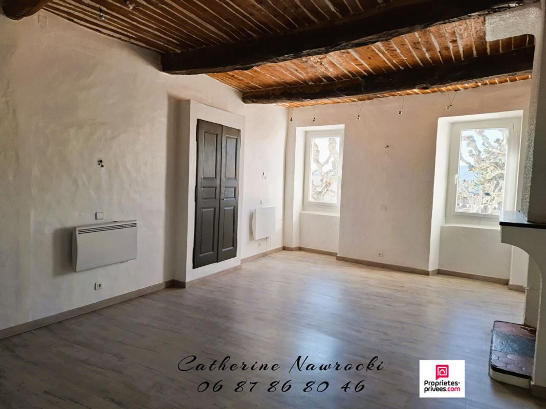 SAINT-ETIENNE-LES-ORGUES HABITATION AVEC LOCAL COMMERCIAL DE 158 m² 2