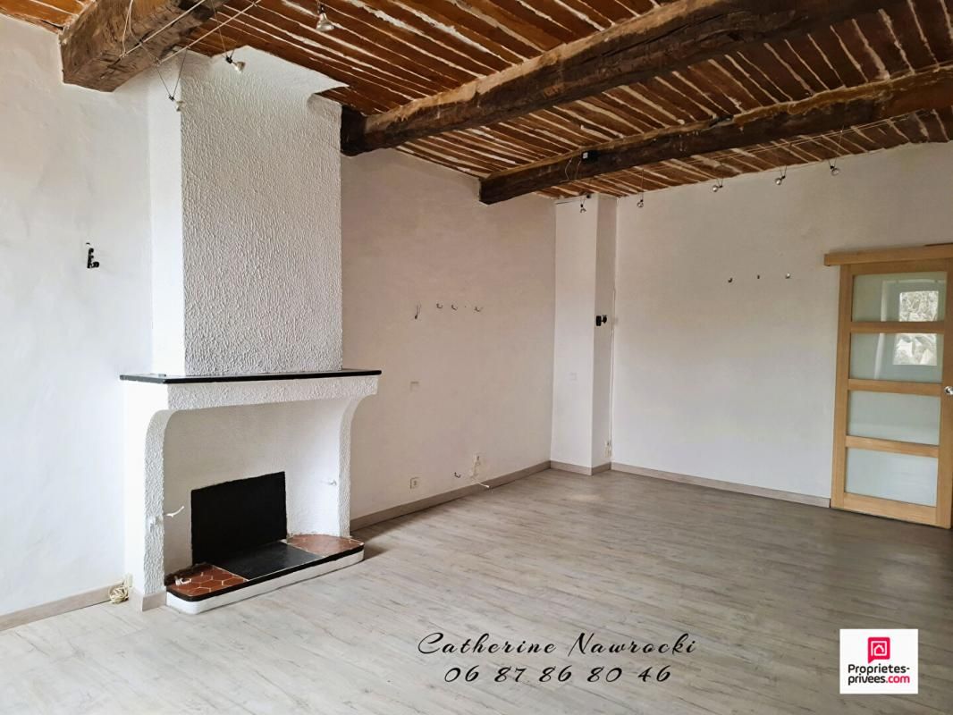 SAINT-ETIENNE-LES-ORGUES HABITATION AVEC LOCAL COMMERCIAL DE 158 m² 3