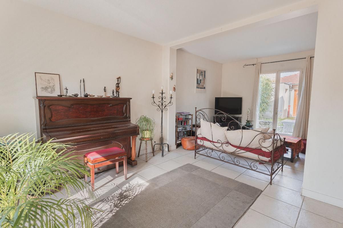 SAINT-MAUR-DES-FOSSES Maison Saint Maur Des Fosses 6 pièce(s) 135 m2 4