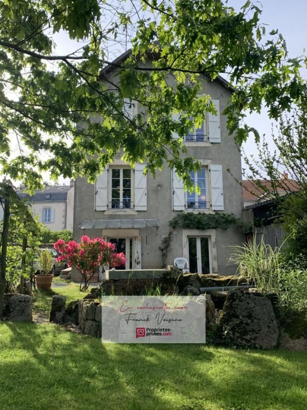 Maison Sèvremont à VENDRE en EXCLUSIVITE  - 3 Chambres - 126 m2 env sur 787 m2 de jardin arboré. Centre bourg