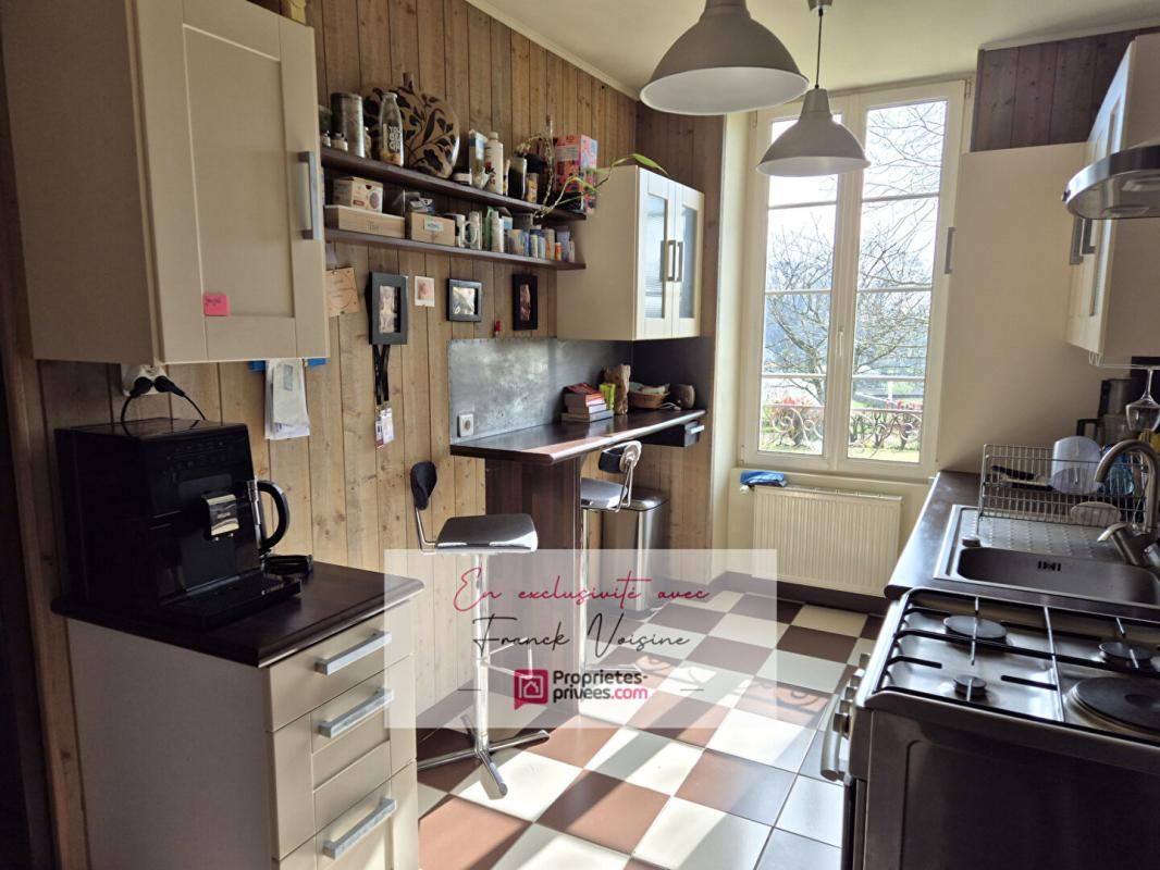 SÈVREMONT Maison Sèvremont à VENDRE en EXCLUSIVITE - 3 Chambres - 126 m2 env sur 787 m2 de jardin arboré. Centre bourg 3