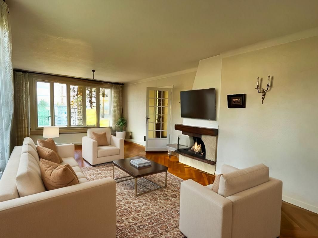 BOEN-SUR-LIGNON Maison Boen 8 pièces 148 m2 2