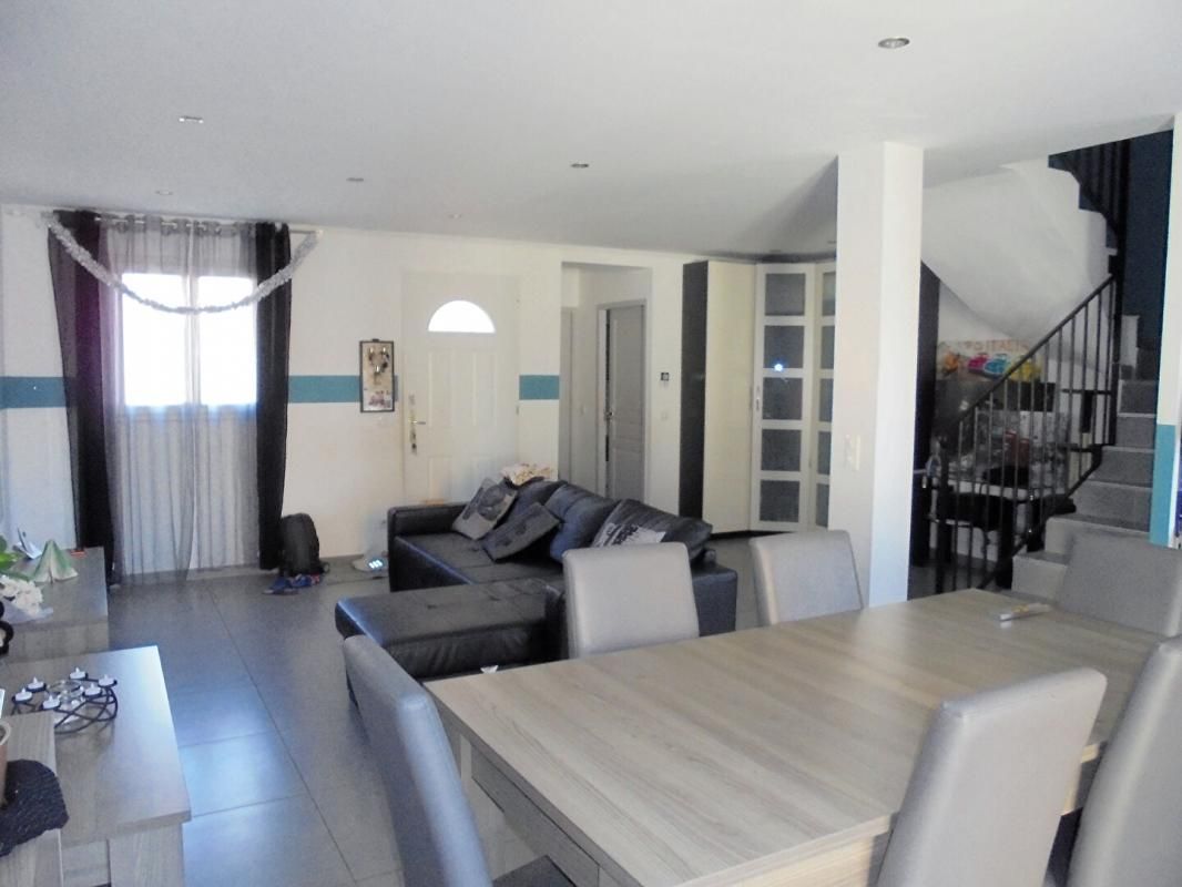 ISTRES Maison Istres 4 pièce(s) 90 m2 garage et parking 2