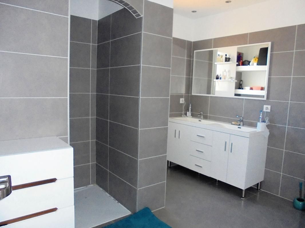 ISTRES Maison Istres 4 pièce(s) 90 m2 garage et parking 4