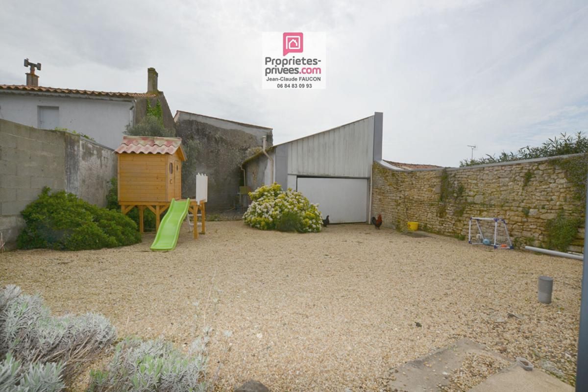 LA BRETONNIERE-LA-CLAYE Maison La Bretonniere La Claye 5 pièce(s) 106 m2 3