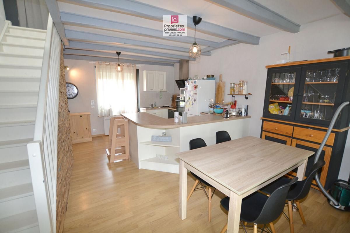 LA BRETONNIERE-LA-CLAYE Maison La Bretonniere La Claye 5 pièce(s) 106 m2 4