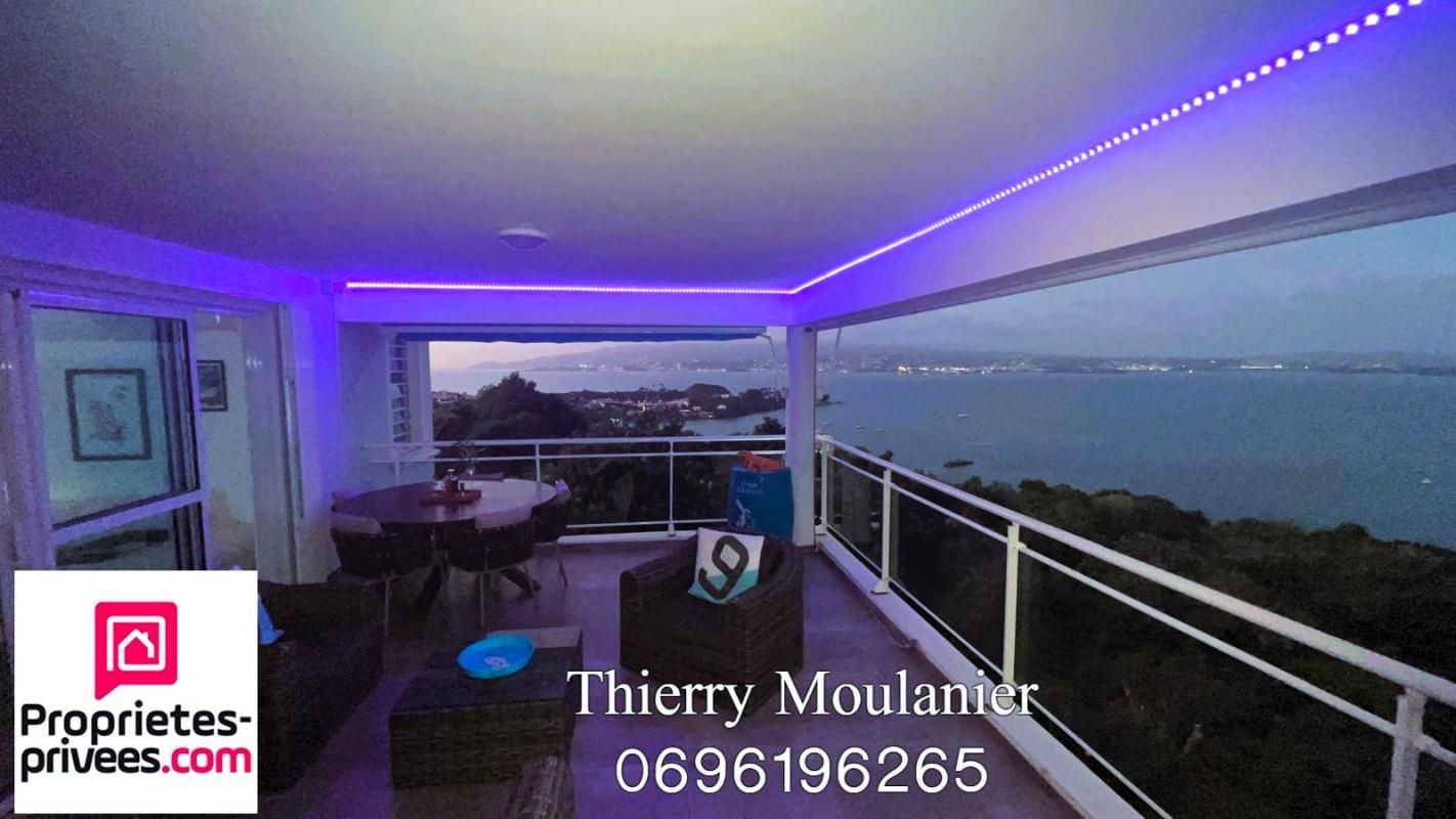 Appartement Les Trois Ilets 4 pièce(s) 129 m2 vendu meublé et équipé