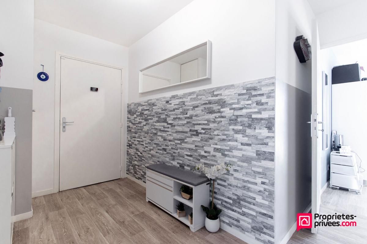 CORBEIL-ESSONNES Appartement de 4 pièces 84m² avec 76m² de terrasse 2
