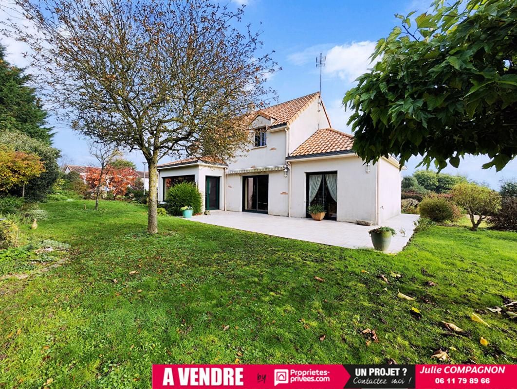 BEAUPREAU EN MAUGES Maison chaudron en mauges - 3 chambres et 1 bureau - garage - 141 m² env 2