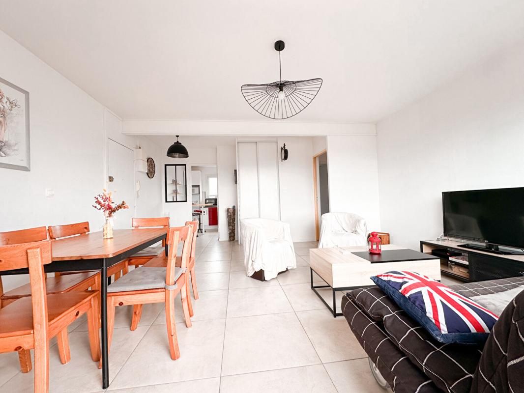 SAINT-HERBLAIN SAINT-HERBLAIN BOURG APPARTEMENT - 3 CHAMBRES 2