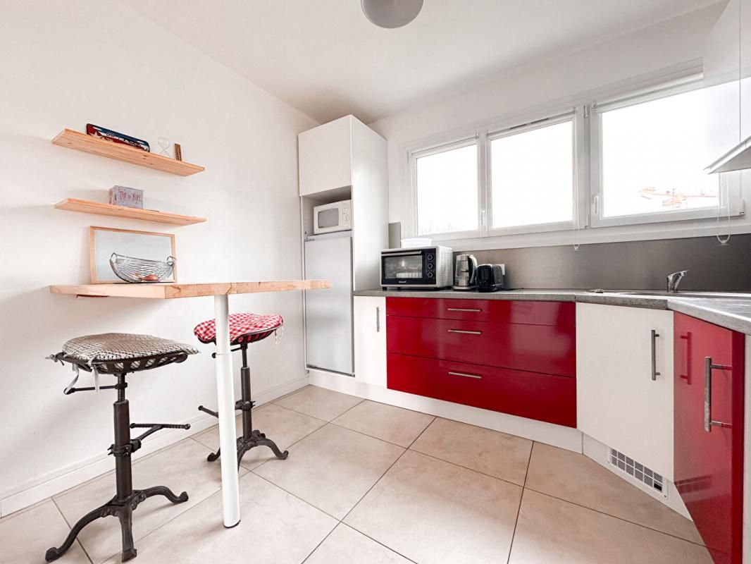 SAINT-HERBLAIN SAINT-HERBLAIN BOURG APPARTEMENT - 3 CHAMBRES 3