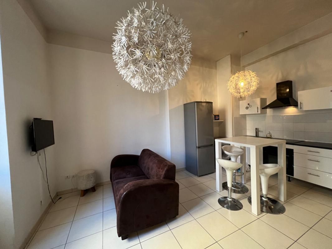 Appartement de type 2  Meublé