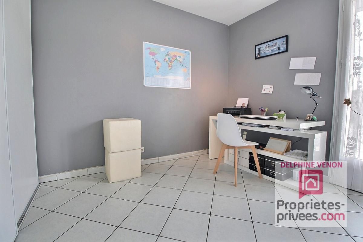 CHATEAUNEUF-SUR-LOIRE Exclusivité - Maison à Chateauneuf Sur Loire  proche des commodités  sur un terrain de 1808 m² 4