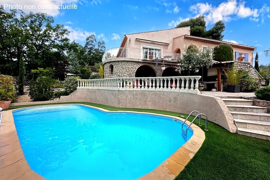 SOUS COMPROMIS EXCLUSIVITE, à PIERREVERT, dans un cadre idyllique, superbe villa de 175 m² avec piscine et jardin arboré de 1650 m²