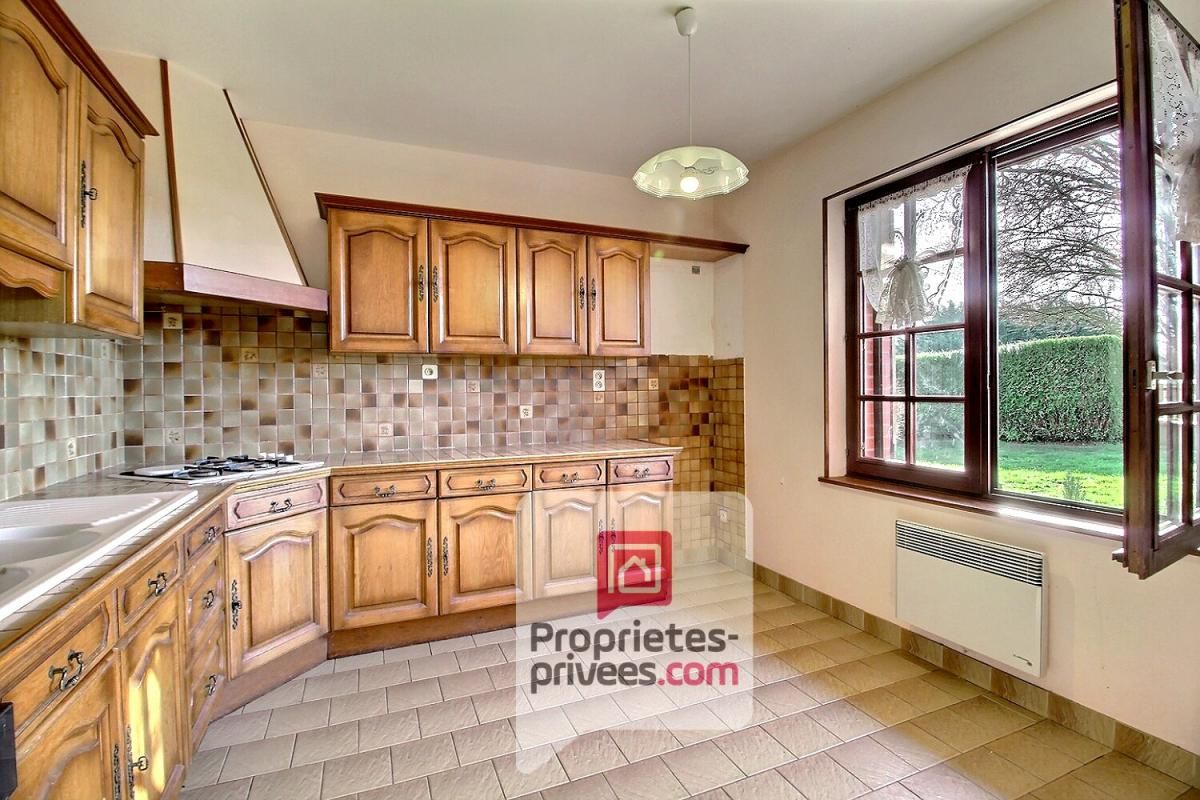 OUSSOY-EN-GATINAIS Environnement champêtre à 15 mn de MONTARGIS pour cette MAISON TRADITIONNELLE de 6 PIECES 145 m2 environ 4