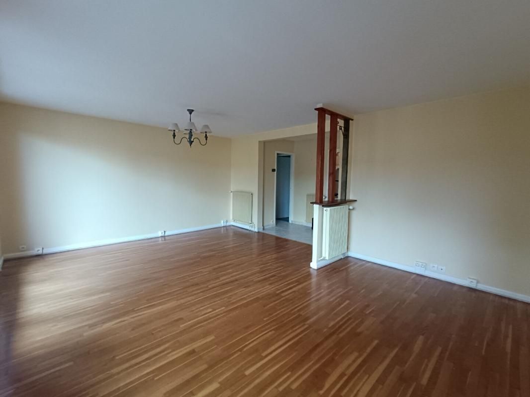 MEULAN-EN-YVELINES Appartement Meulan En Yvelines 3 pièce(s) 68 m2 2