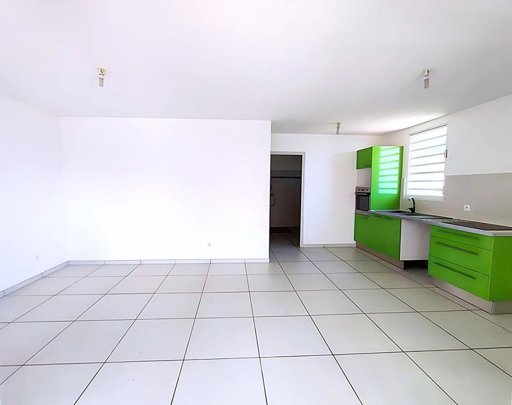 LE FRANCOIS Maison / APPT F2 mitoyen de 44m2 avec jardin au François 3