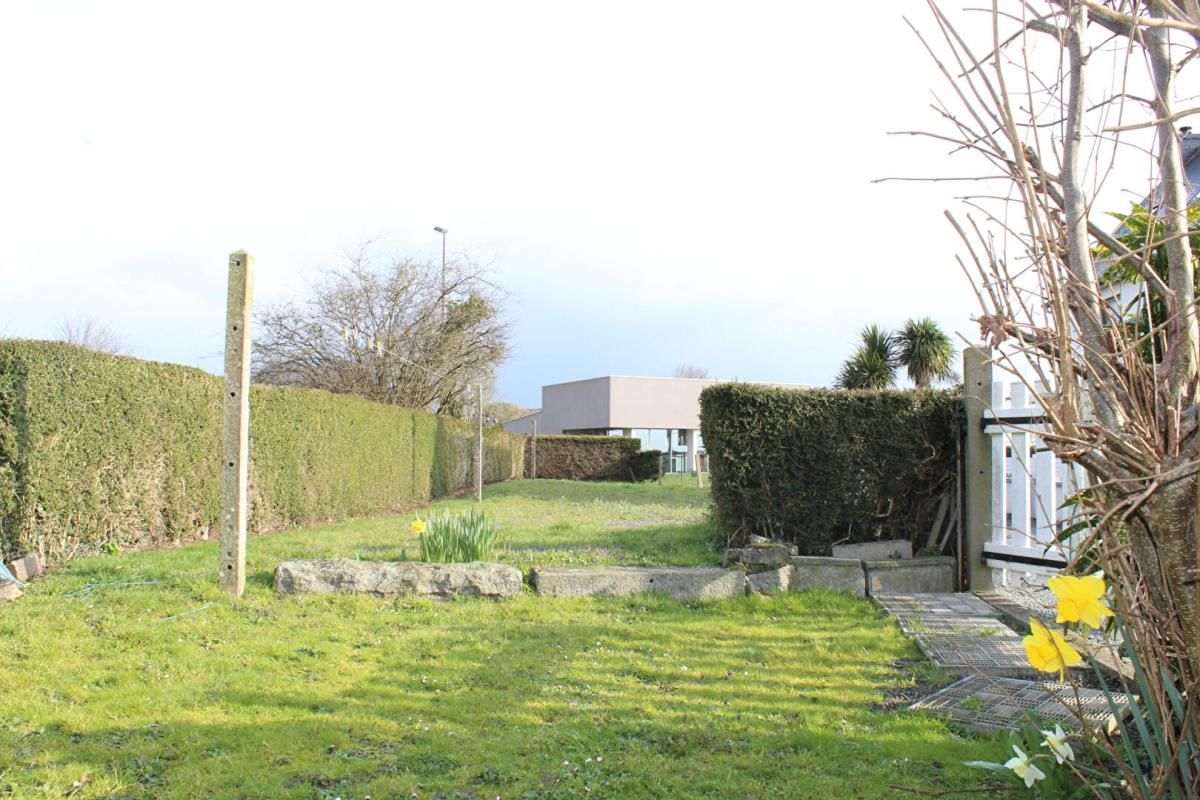 TREMUSON Exclusivité ! Côtes d'Armor 22440 Trémuson. 3 chambres, terrain, garage, maison en pierres, plein centre 2