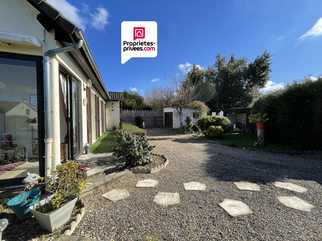 LA COUTURE-BOUSSEY Maison 4 pièce(s) 93 m2 PLAIN-PIED 2 chambres garage jardin 689m2 187000 FAI 3