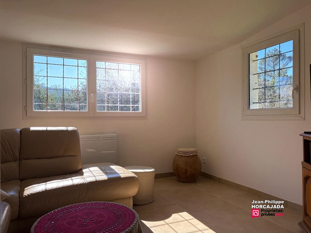 PIGNANS Maison  4 pièces 86 m2 sur propriété agricole de 10813 m2 4