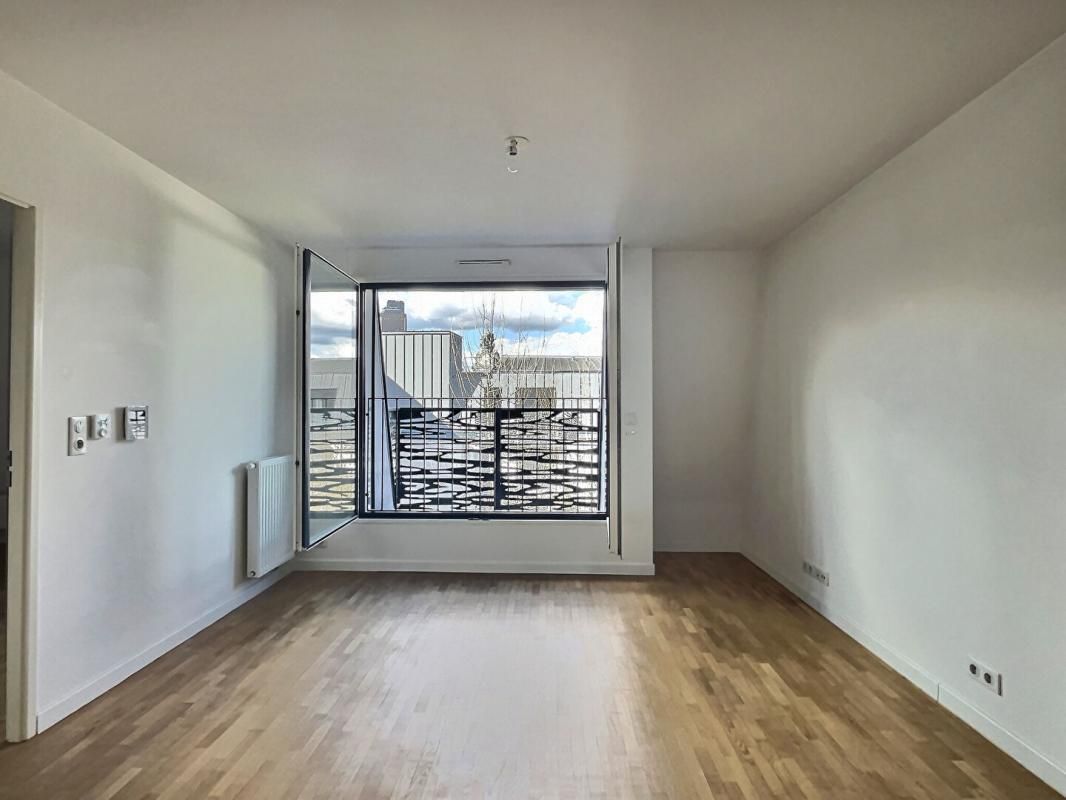 NANTES Nantes Centre. Agréable 2 pièces au dernier étage d'une résidence récente 4