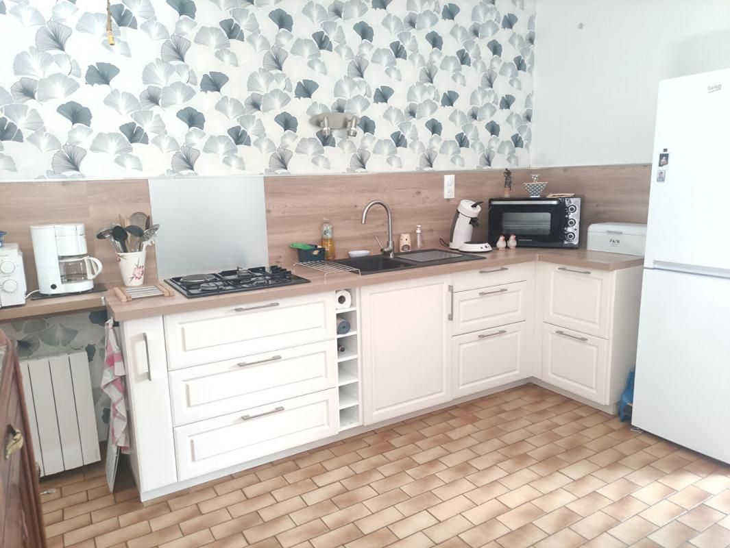 Maison Pouzauges, 4 chambres et 1 bureau, 115 m²