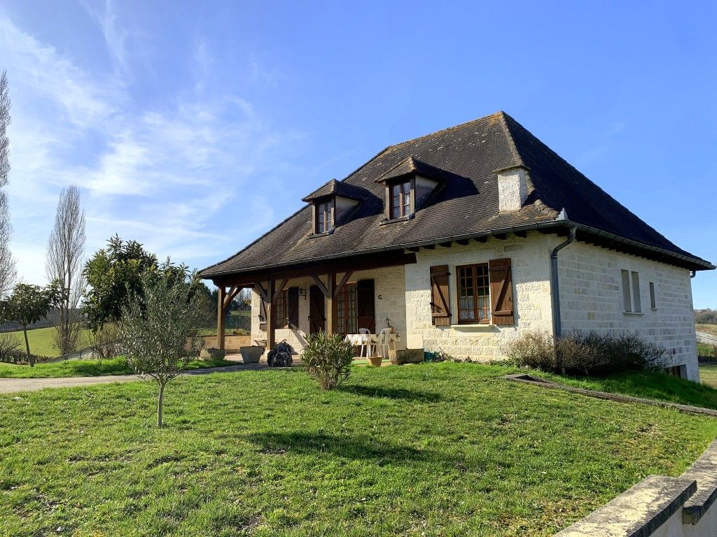 FLAUGNAC Maison 160 m² , 5 chambres, grand sous-sol, jardin, petite dépendance 3
