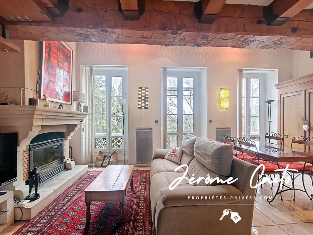 NIMES Appartement Nimes 4 pièce(s) 103 m² + garage 2