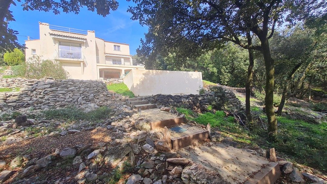 Magnifique villa avec vue panoramique sur 2746m² de terrain