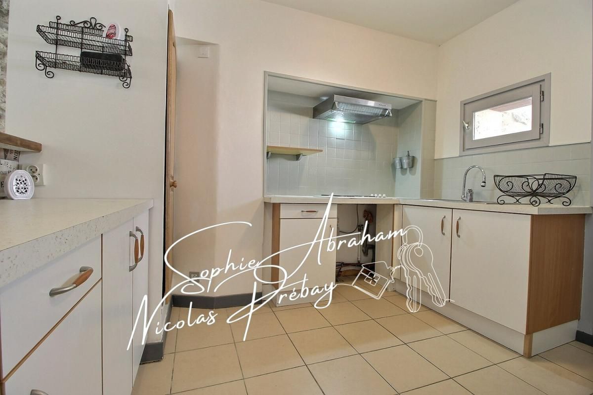 ANGERVILLE Charmant appartement en centre ville ! 3