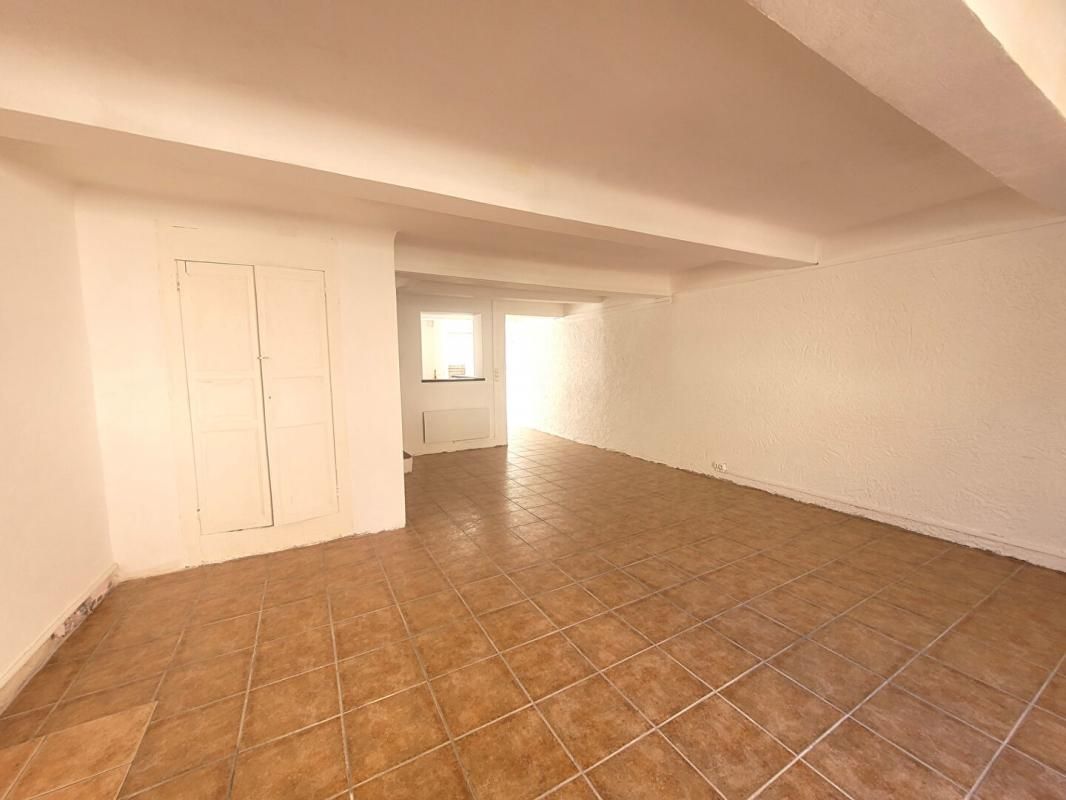 VINS-SUR-CARAMY VINS SUR CARAMY - Maison de village - 4 pièce(s) 105 m2 4